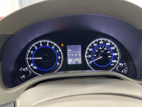 2011 Infiniti G37 Coupe x