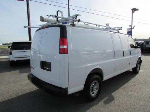 2025 Chevrolet Express 2500