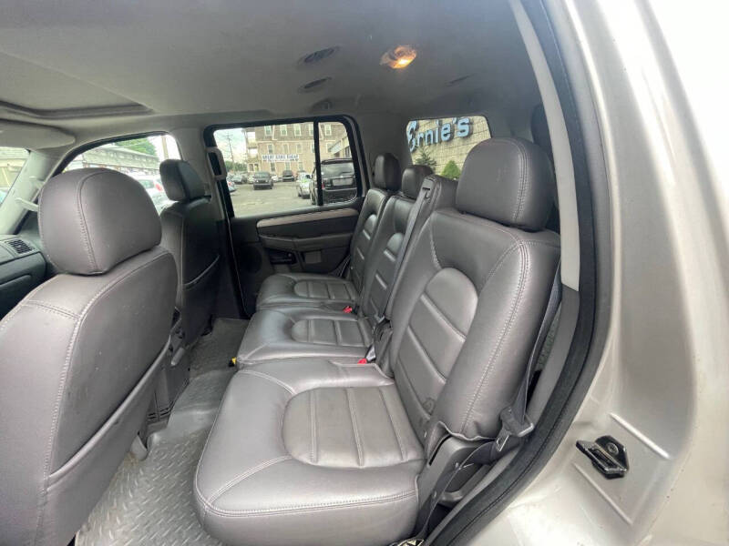 2003 Ford Explorer XLT