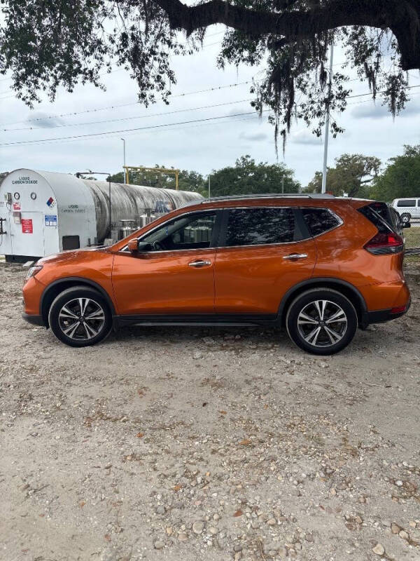 2020 Nissan Rogue SV