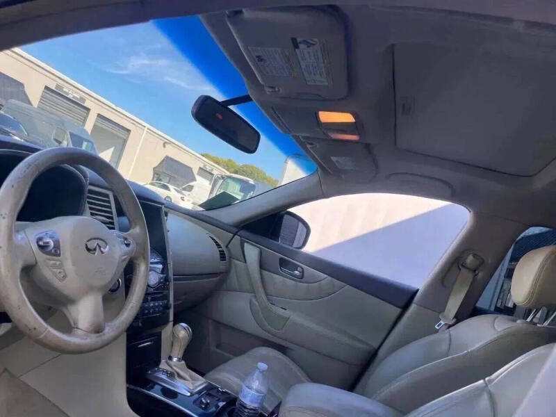 2013 Infiniti FX37