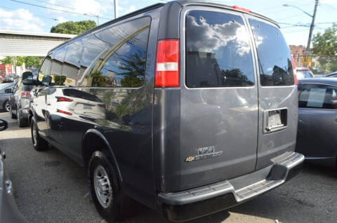 2017 Chevrolet Express Passenger