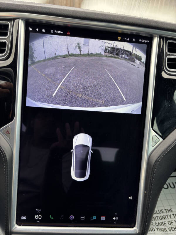 2016 Tesla Model S 70