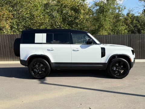 2026 Land Rover Defender 110 P300 S