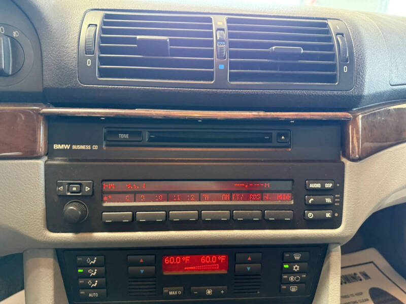 2003 BMW 5 Series 540i