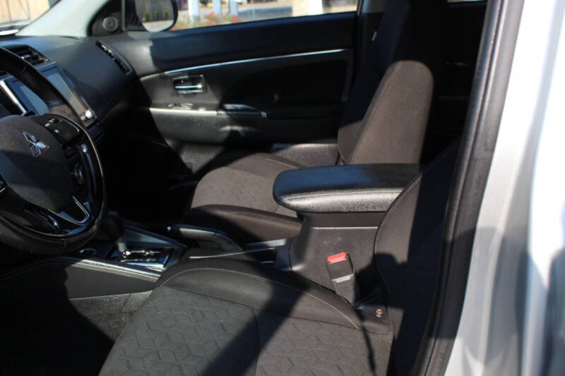 2020 Mitsubishi Outlander Sport SE