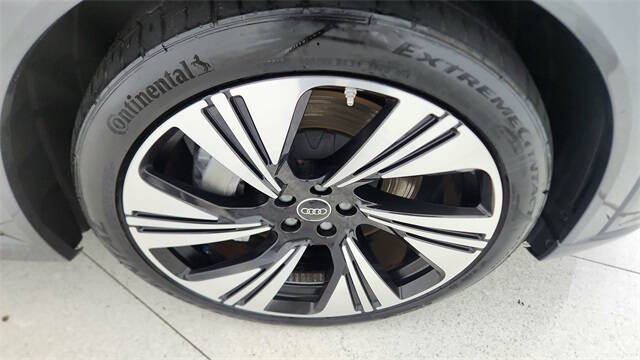 2024 Audi Q8 Sportback e-tron quattro Prestige S line