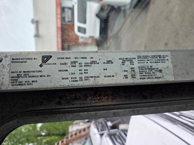 2014 Ford Stripped Chassis