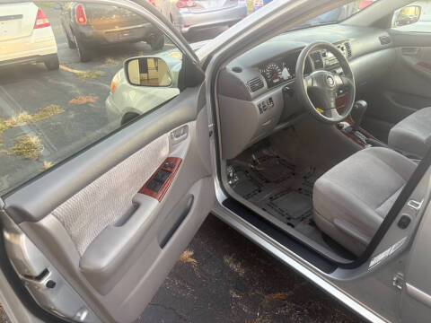 2005 Toyota Corolla LE