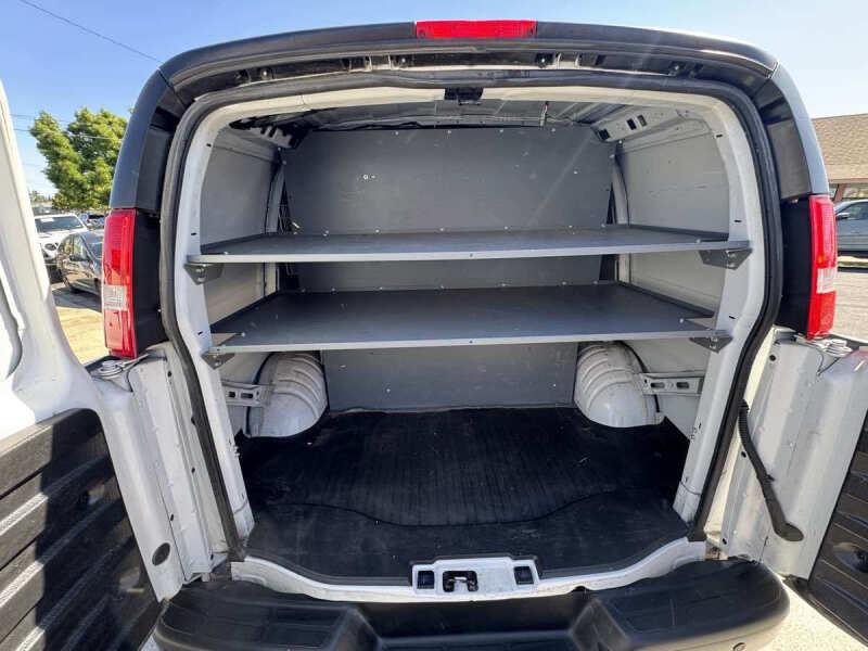 2021 Chevrolet Express 2500
