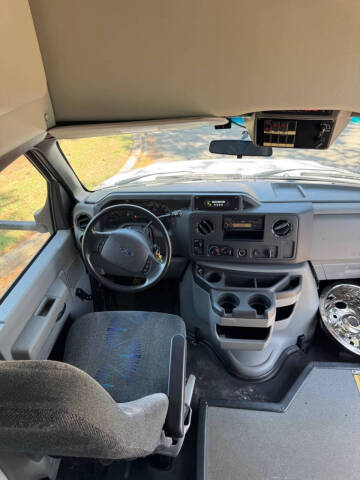 2012 Ford E-Series