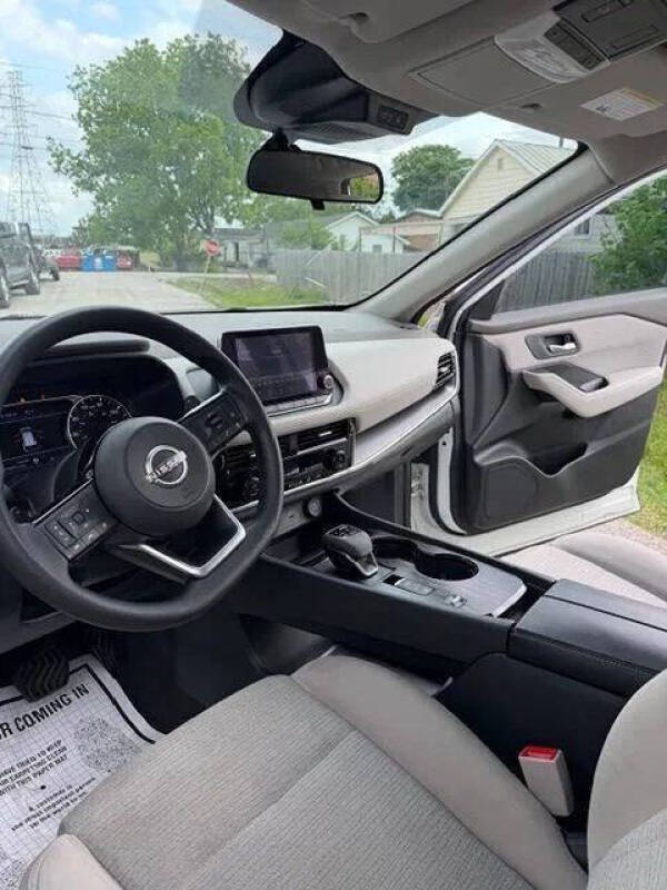 2023 Nissan Rogue SV