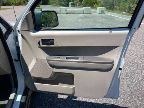 2009 Ford Escape XLS