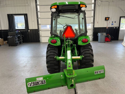 2019 John Deere 3039R