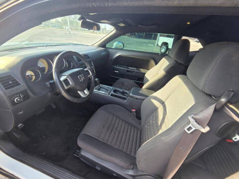 2014 Dodge Challenger SXT