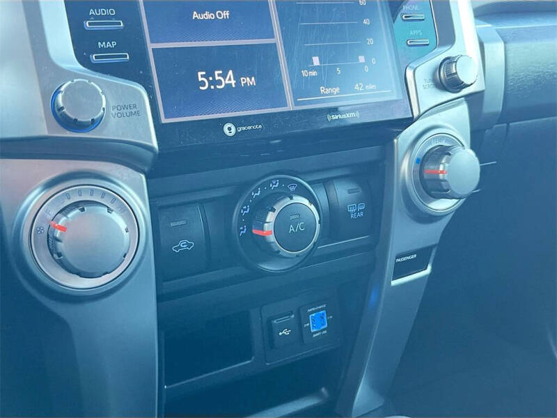 2022 Toyota 4Runner SR5