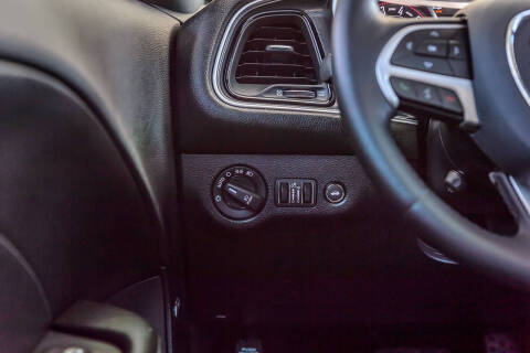 2015 Dodge Challenger SXT Plus