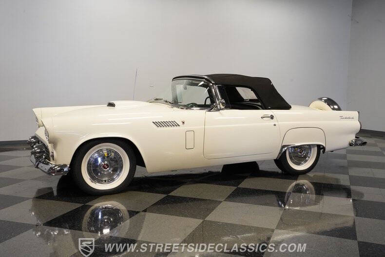 1956 Ford Thunderbird