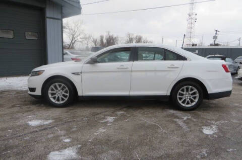 2013 Ford Taurus SE