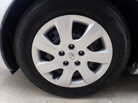 2010 Toyota Camry LE