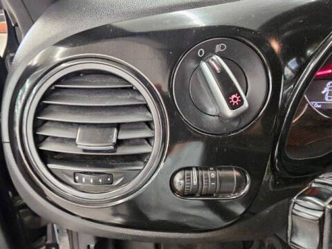 2015 Volkswagen Beetle 1.8T Classic PZEV