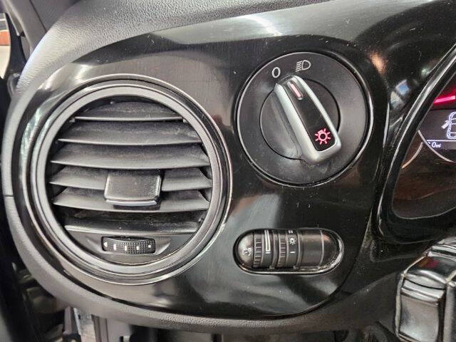 2015 Volkswagen Beetle 1.8T Classic PZEV