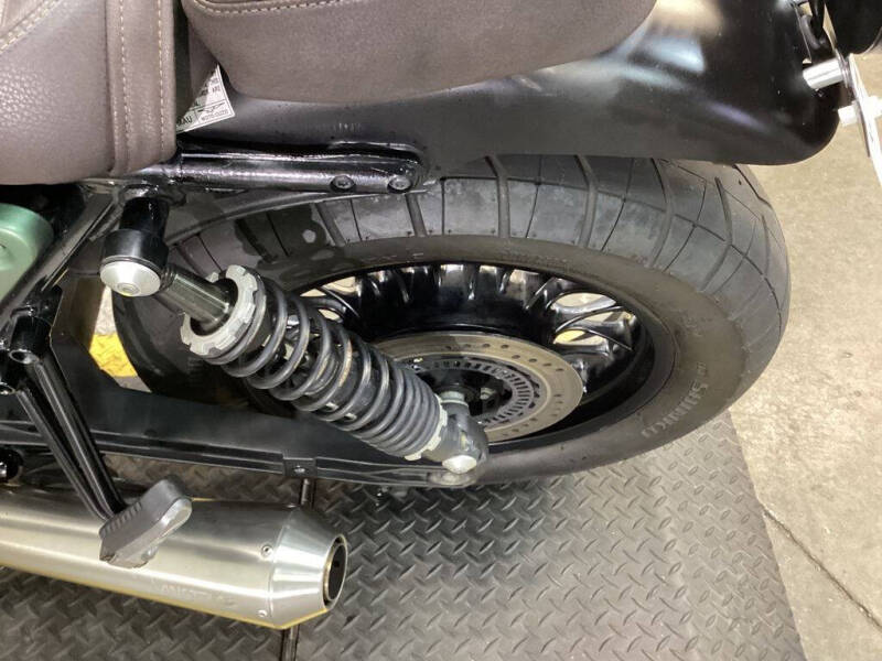 2021 Moto Guzzi V9 Bobber Centenario E5