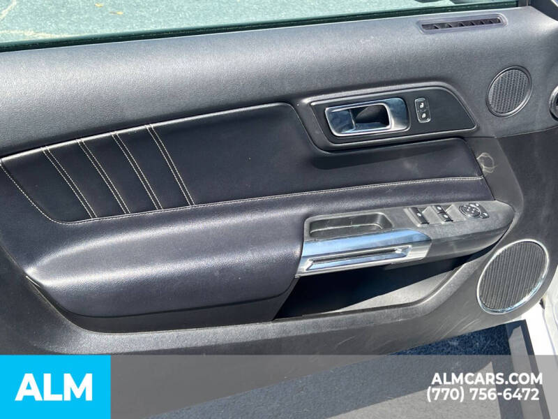 2021 Ford Mustang EcoBoost