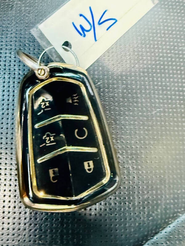 2017 Cadillac Escalade Standard