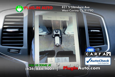 2016 Volvo XC90 T6 Momentum