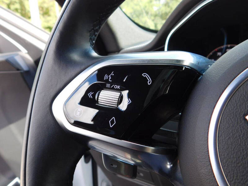 2025 Jaguar F-PACE P250 R-Dynamic S