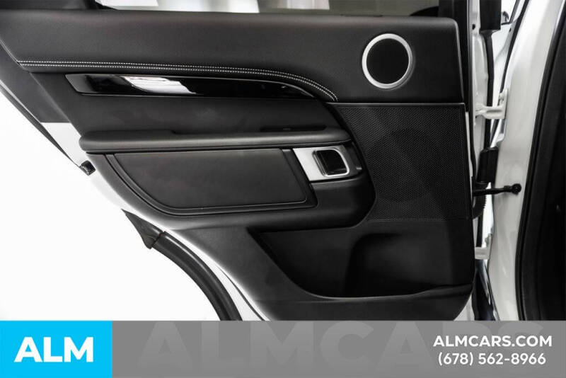 2022 Land Rover Discovery P300 S R-Dynamic