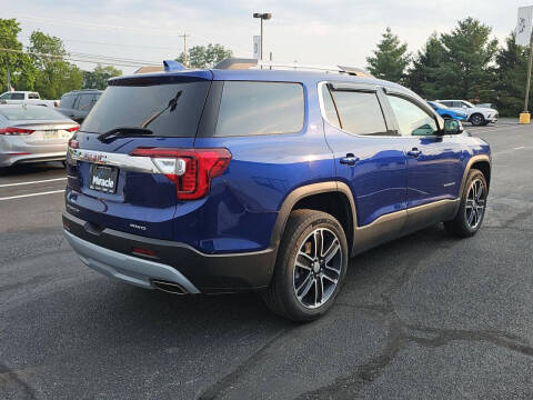 2023 GMC Acadia SLT