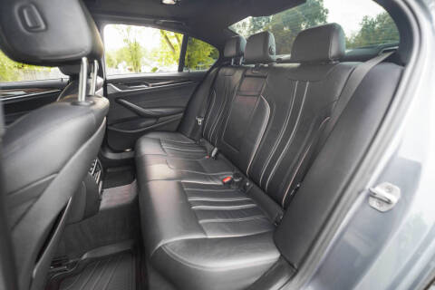 2018 BMW 5 Series 540i