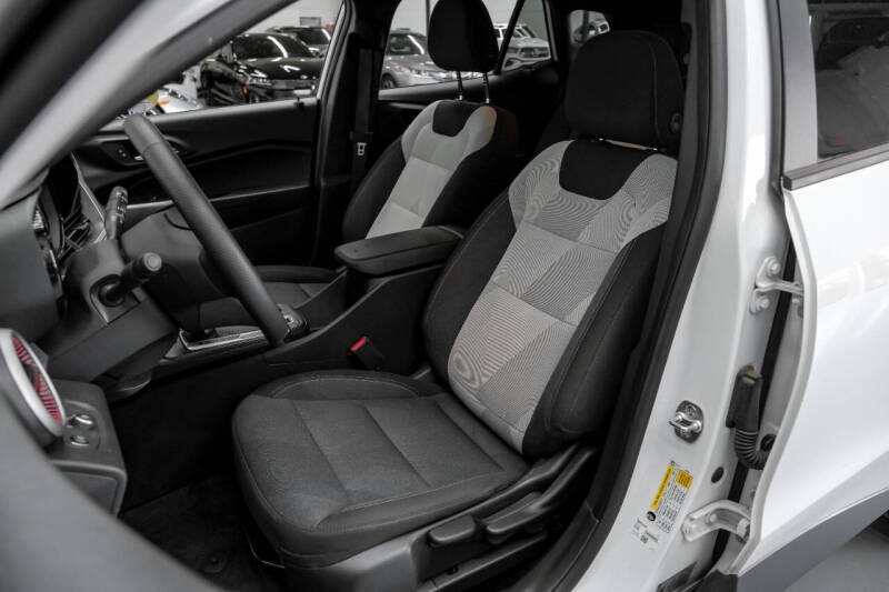 2024 Chevrolet Trax RS