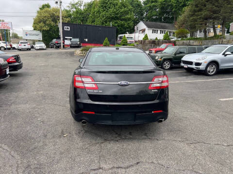 2014 Ford Taurus SEL