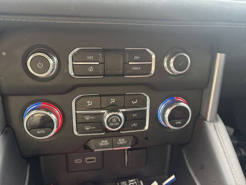 2024 GMC Yukon SLE