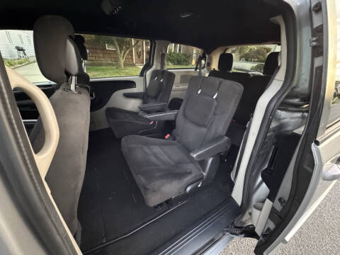 2017 Dodge Grand Caravan SE Plus