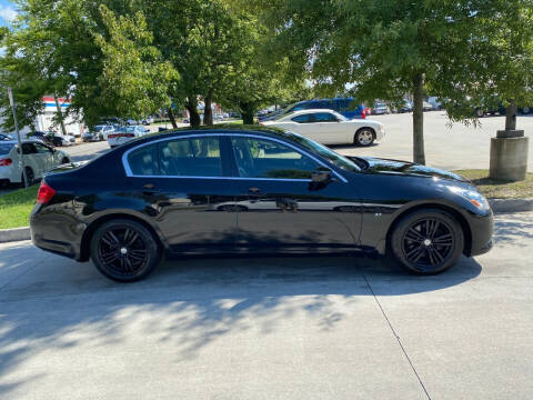 2015 Infiniti Q40