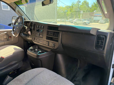 2020 Chevrolet Express 2500