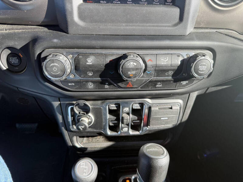 2021 Jeep Gladiator Willys