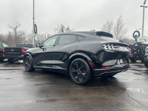 2025 Ford Mustang Mach-E GT