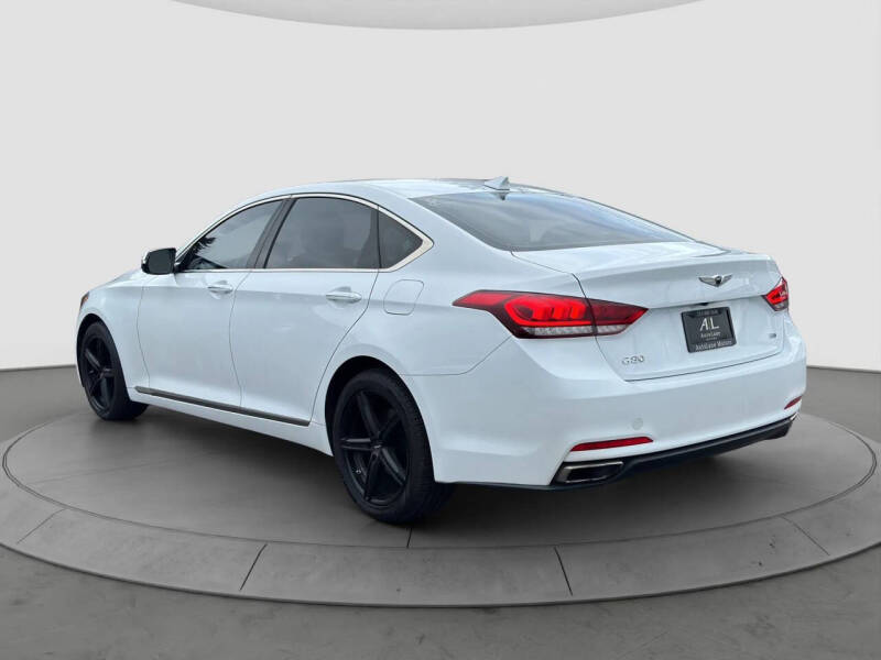 2017 Genesis G80