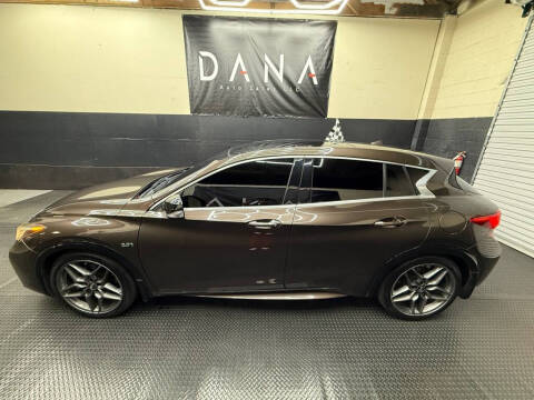 2017 Infiniti QX30
