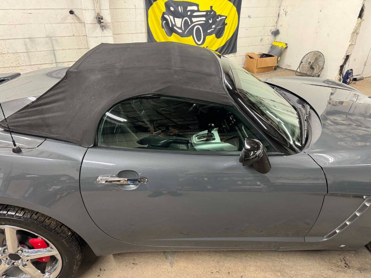 2008 Saturn SKY 22