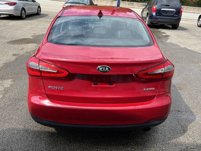 2016 Kia Forte EX photo 4