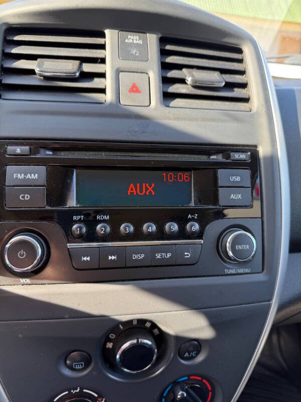 2017 Nissan Versa 1.6 S