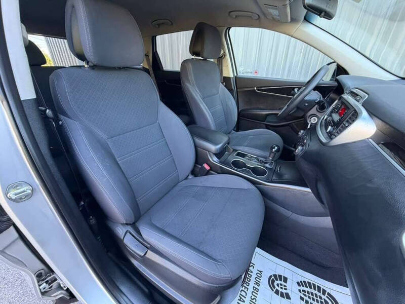 2016 Kia Sorento LX