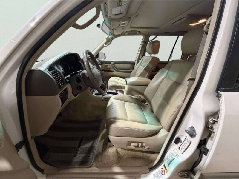 2004 Toyota Land Cruiser