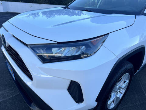 2019 Toyota RAV4 Hybrid LE